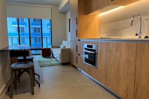 Copropriété à louer à Miami, Floride № 2042291 - photo 10