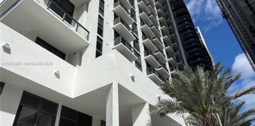 Studio à Condo à Miami, Floride  № 2042291