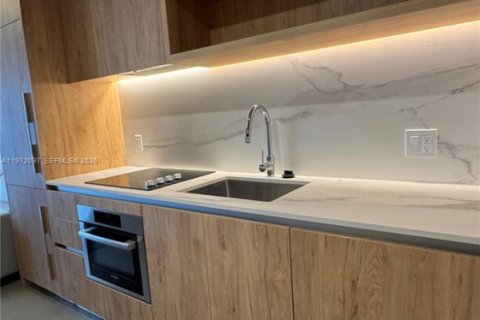 Copropriété à louer à Miami, Floride № 2042291 - photo 11