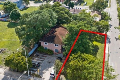 Immobilier commercial à vendre à Miami, Floride № 2170890 - photo 4