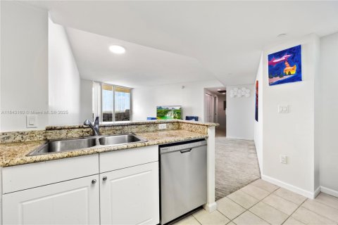 Купить кондоминиум в Авентура, Флорида 1 спальня, 79.9м2, № 2012155 - фото 8