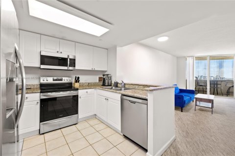 Купить кондоминиум в Авентура, Флорида 1 спальня, 79.9м2, № 2012155 - фото 5