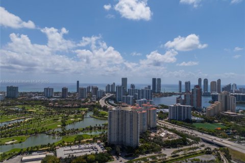 Купить кондоминиум в Авентура, Флорида 1 спальня, 79.9м2, № 2012155 - фото 19