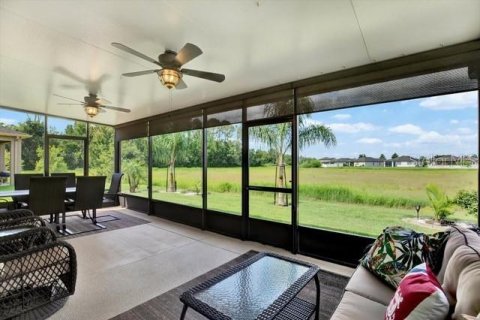 House in Brooksville, Florida 3 bedrooms, 183.76 sq.m. № 1917834 - photo 3