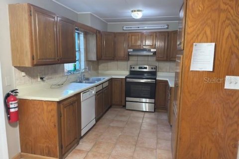 Villa ou maison à louer à Tampa, Floride: 5 chambres, 149.94 m2 № 2111780 - photo 6