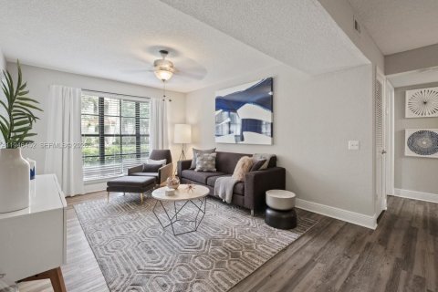 Снять в аренду квартиру в Форт-Лодердейл, Флорида 2 спальни, 88.63м2, № 2003451 - фото 10