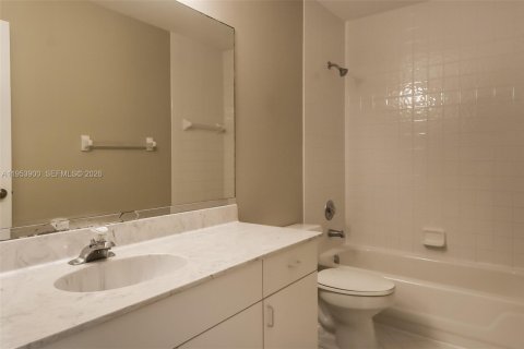 Casa en alquiler en Lake Worth, Florida, 3 dormitorios, 209.49 m2 № 2008049 - foto 13