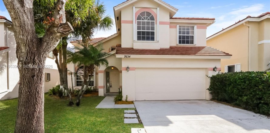 Casa en Lake Worth, Florida 3 dormitorios, 209.49 m2 № 2008049