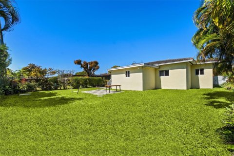 Casa en alquiler en Miami Beach, Florida, 3 dormitorios, 157.28 m2 № 2022075 - foto 27