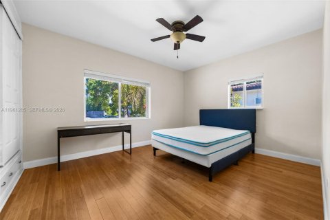 Casa en alquiler en Miami Beach, Florida, 3 dormitorios, 157.28 m2 № 2022075 - foto 15