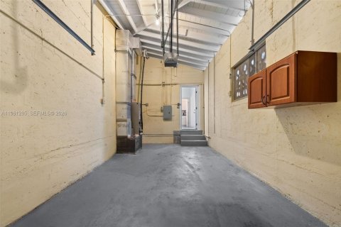 Casa en alquiler en Miami Beach, Florida, 3 dormitorios, 157.28 m2 № 2022075 - foto 23