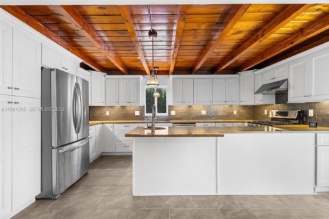 Casa en alquiler en Miami Beach, Florida, 3 dormitorios, 157.28 m2 № 2022075 - foto 9