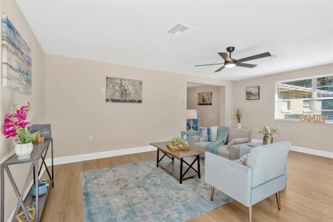 Villa ou maison à vendre à Riverview, Floride: 4 chambres, 166.48 m2 № 2419017 - photo 16