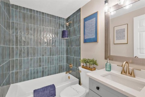 Villa ou maison à vendre à Riverview, Floride: 4 chambres, 166.48 m2 № 2419017 - photo 12