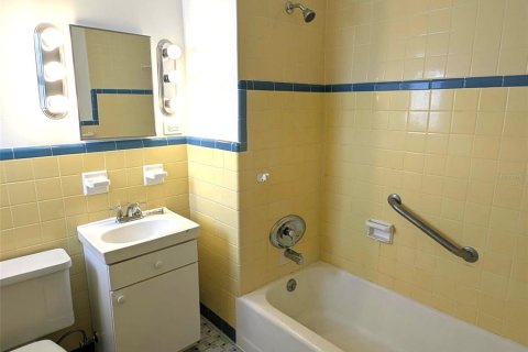 Casa en venta en Daytona Beach, Florida, 4 dormitorios, 212.28 m2 № 2225735 - foto 29