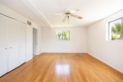 Casa en venta en Daytona Beach, Florida, 4 dormitorios, 212.28 m2 № 2225735 - foto 23