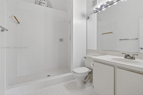 Купить таунхаус в Пемброк-Пайнс, Флорида 3 спальни, 151.9м2, № 2064403 - фото 22