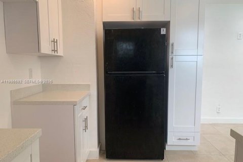 Casa en venta en Lauderhill, Florida, 3 dormitorios, 145.39 m2 № 2048370 - foto 14