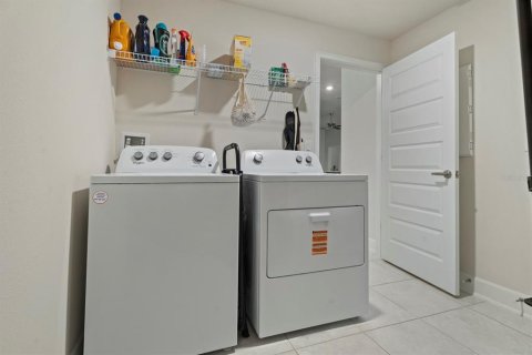 Villa ou maison à louer à Saint Cloud, Floride: 4 chambres, 222.97 m2 № 2149199 - photo 25