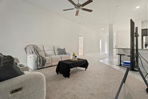 Villa ou maison à louer à Saint Cloud, Floride: 4 chambres, 222.97 m2 № 2149199 - photo 12