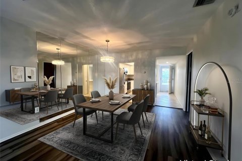 Condo in Sarasota, Florida, 2 bedrooms  № 2227050 - photo 8