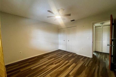 Condo in Sarasota, Florida, 2 bedrooms  № 2227050 - photo 14
