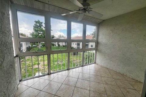 Condo in Sarasota, Florida, 2 bedrooms  № 2227050 - photo 22