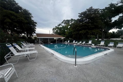 Condo in Sarasota, Florida, 2 bedrooms  № 2227050 - photo 28