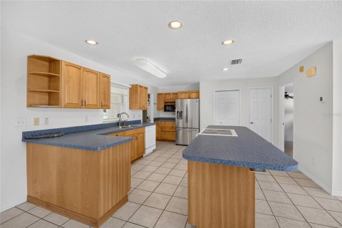 House in Micanopy, Florida 3 bedrooms, 227.8 sq.m. № 2299722 - photo 11
