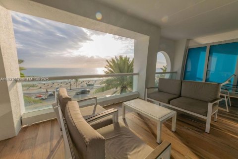 Купить кондоминиум в Форт-Лодердейл, Флорида 2 спальни, 98.57м2, № 1982148 - фото 23