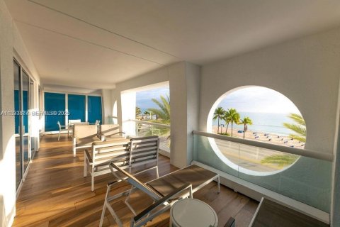 Купить кондоминиум в Форт-Лодердейл, Флорида 2 спальни, 98.57м2, № 1982148 - фото 12