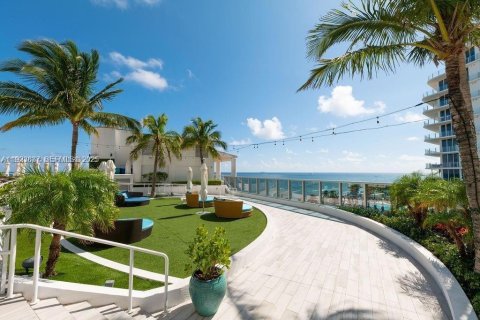 Купить кондоминиум в Форт-Лодердейл, Флорида 2 спальни, 98.57м2, № 1982148 - фото 4