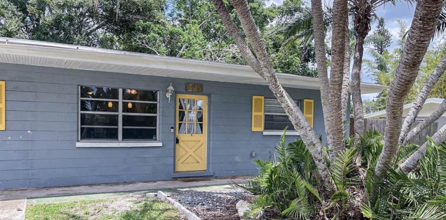 House in Sarasota, Florida 3 bedrooms, 123 sq.m. № 1584785