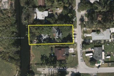 Commercial property in Miami, Florida 178.84 sq.m. № 1941747 - photo 3