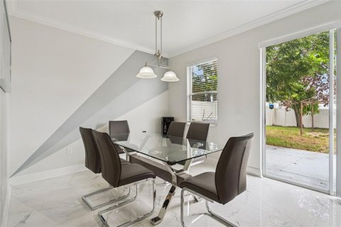 Casa en venta en Davenport, Florida, 4 dormitorios, 207.26 m2 № 2237138 - foto 4