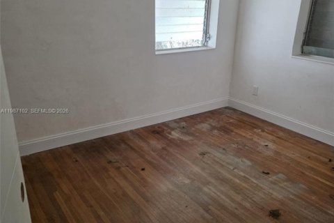 Купить коммерческую недвижимость в Майами, Флорида 129.32м2, № 2046546 - фото 10