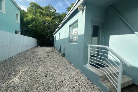 House in Key Largo, Florida 2 bedrooms, 126.53 sq.m. № 1794117 - photo 6