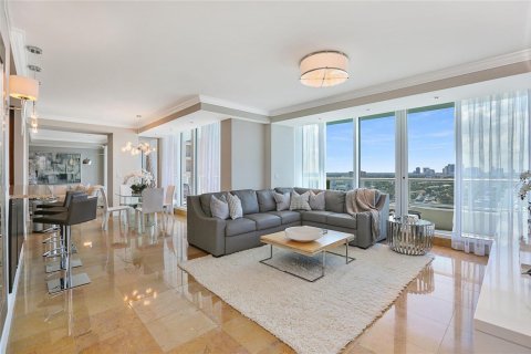 Condo in Fort Lauderdale, Florida, 2 bedrooms  № 2247711 - photo 12
