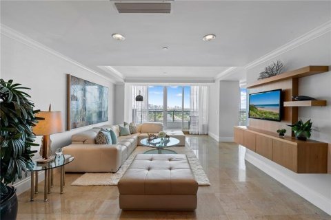 Condo in Fort Lauderdale, Florida, 2 bedrooms  № 2247711 - photo 9