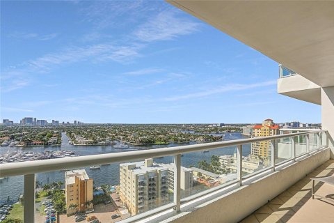 Condo in Fort Lauderdale, Florida, 2 bedrooms  № 2247711 - photo 23
