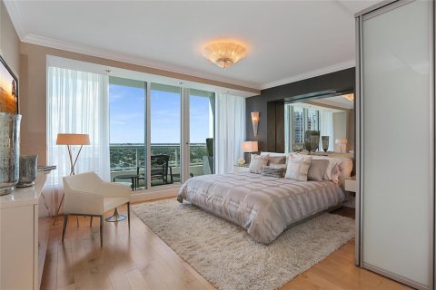Condo in Fort Lauderdale, Florida, 2 bedrooms  № 2247711 - photo 18