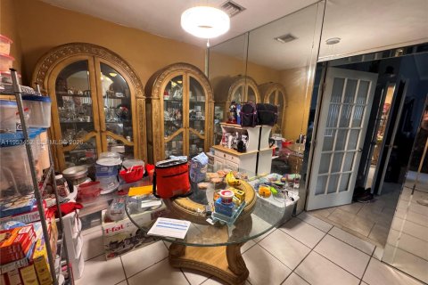 Villa ou maison à vendre à Riviera Beach, Floride: 4 chambres, 201.78 m2 № 2011010 - photo 5