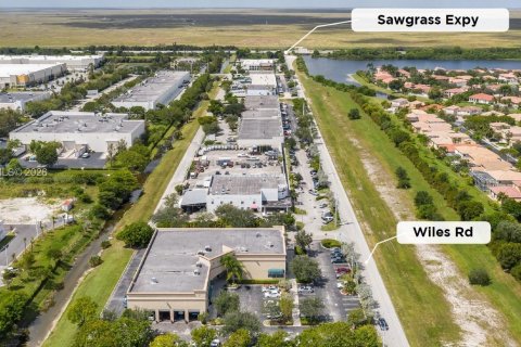 Immobilier commercial à vendre à Coral Springs, Floride № 2086465 - photo 23