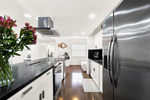 Condo à Pembroke Pines, Floride, 2 chambres  № 2037961