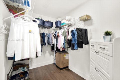 Купить кондоминиум в Пемброк-Пайнс, Флорида 2 спальни, 131.64м2, № 2037961 - фото 21