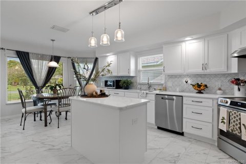 Casa en venta en Beverly Hills, Florida, 3 dormitorios, 163.51 m2 № 2214221 - foto 11