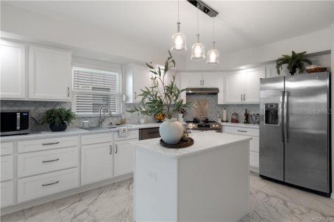 Casa en venta en Beverly Hills, Florida, 3 dormitorios, 163.51 m2 № 2214221 - foto 13