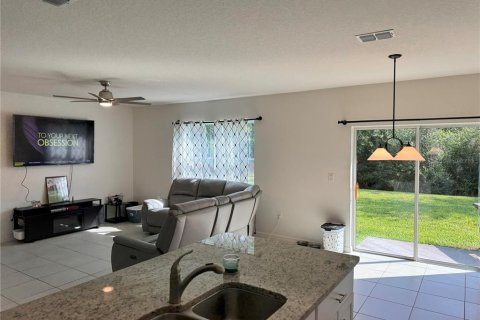 Casa en venta en DeLand, Florida, 5 dormitorios, 240.99 m2 № 1856642 - foto 2