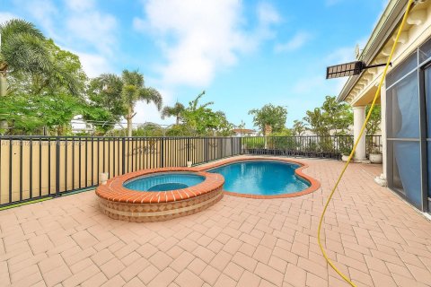 House in Lehigh Acres, Florida 3 bedrooms № 1969392 - photo 28