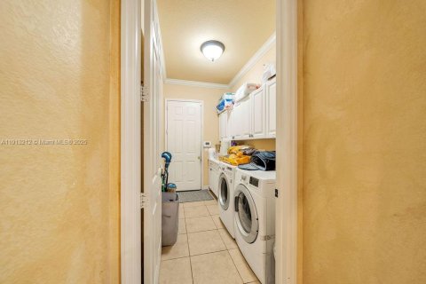 House in Lehigh Acres, Florida 3 bedrooms № 1969392 - photo 26